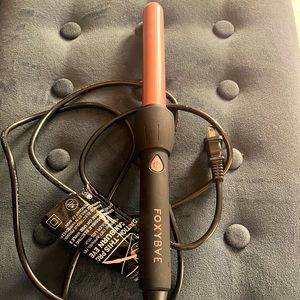 FoxyBea Pink Styling Wand